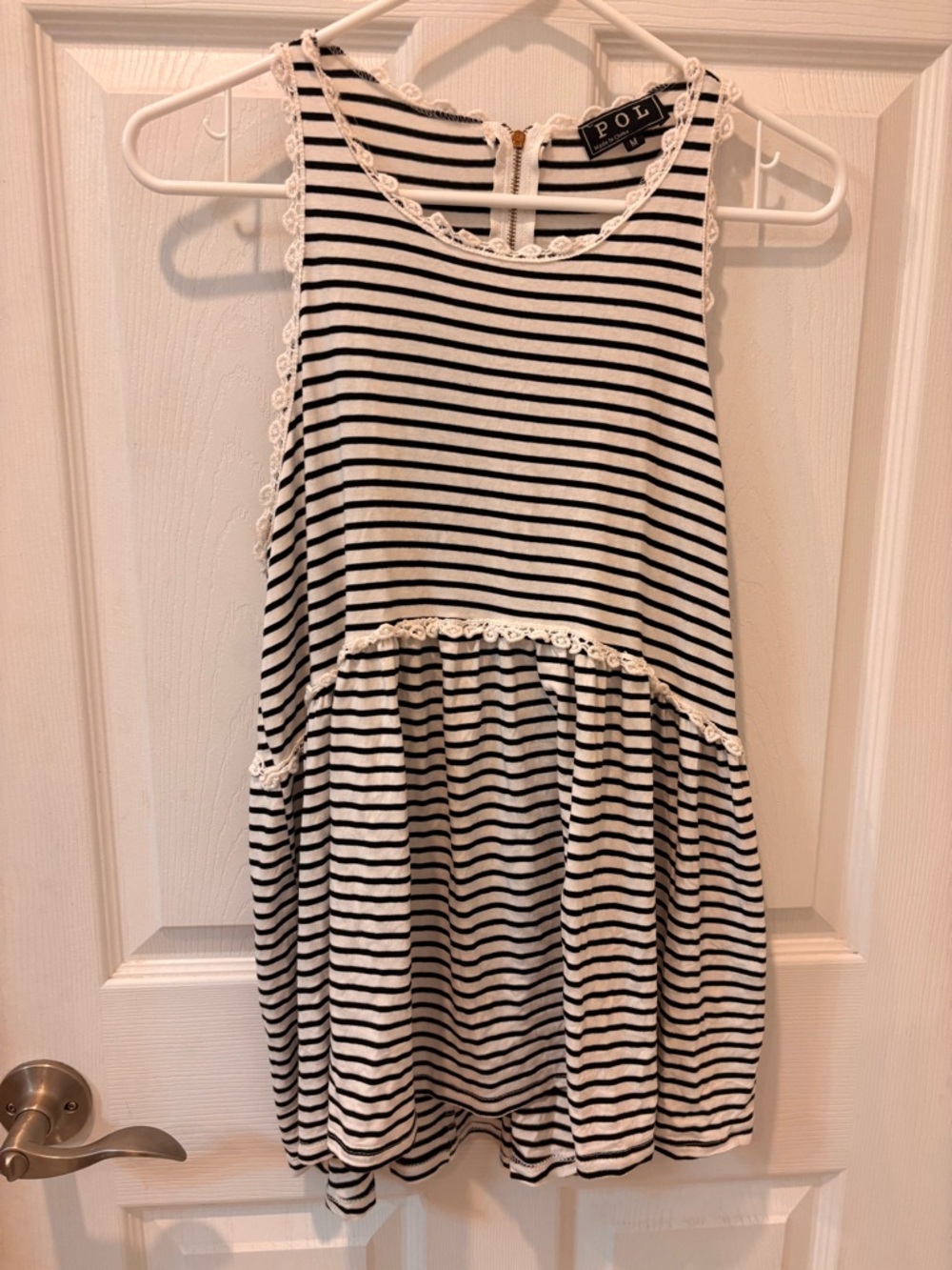 POL Black and White Tunic Tank Top‎